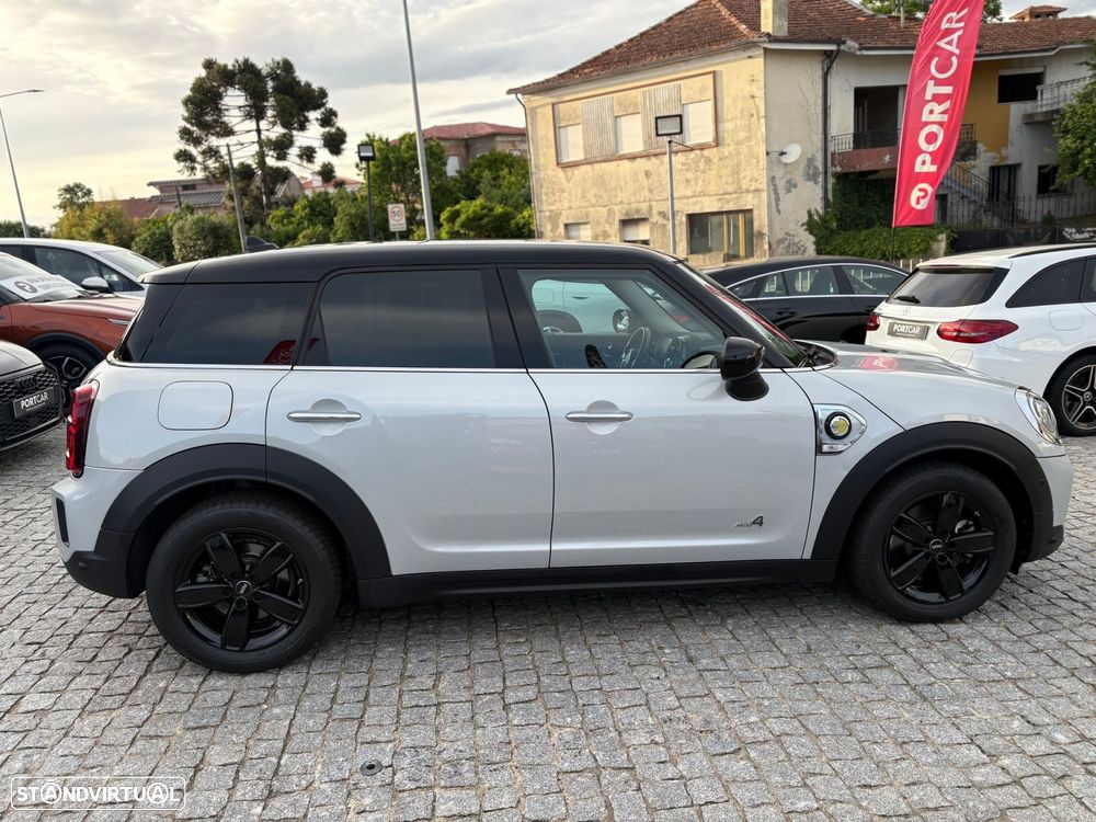 MINI Countryman Cooper SE Premium Classic Auto - 10