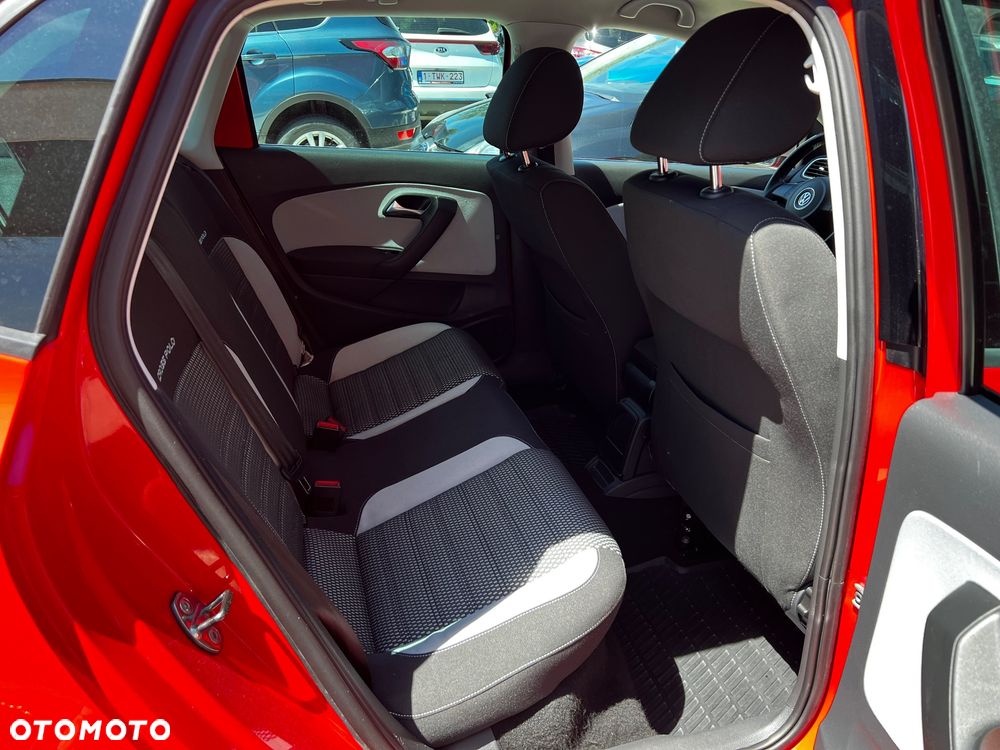 Volkswagen Polo 1.2 Cross - 17