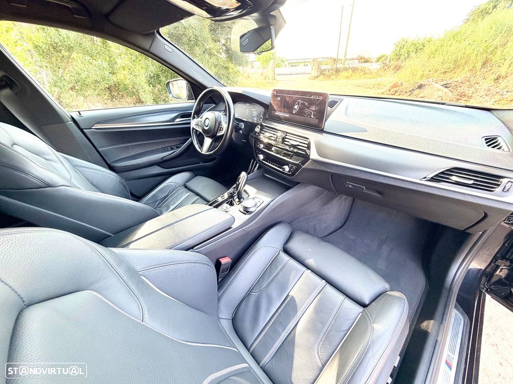 BMW 530 e Pack Desportivo M - 27