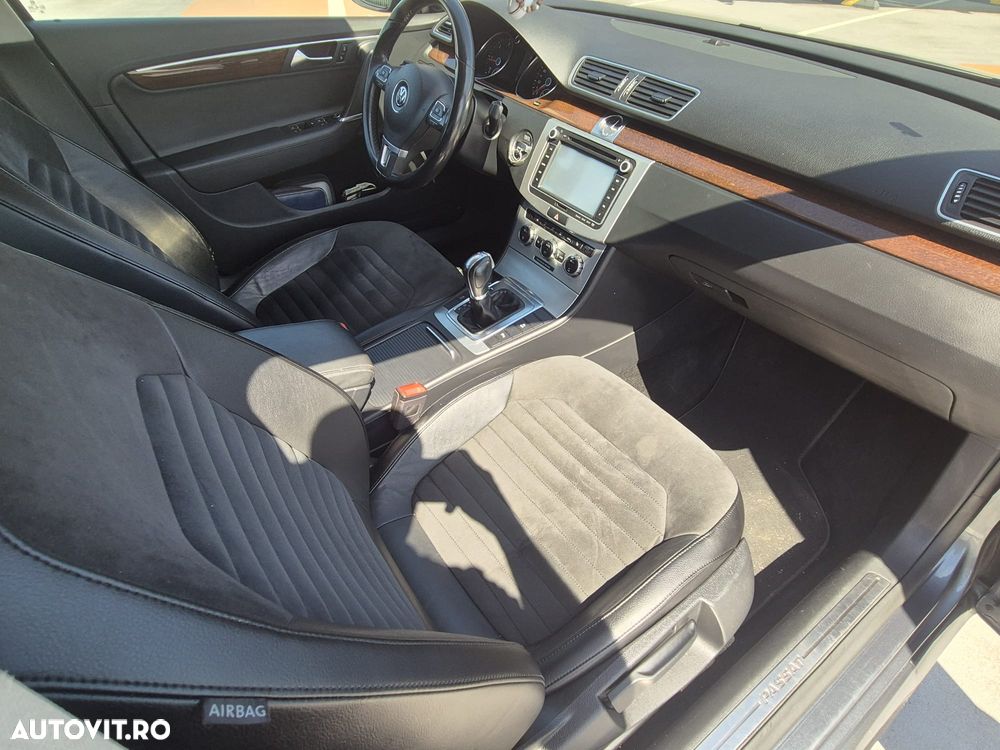 Volkswagen Passat - 8