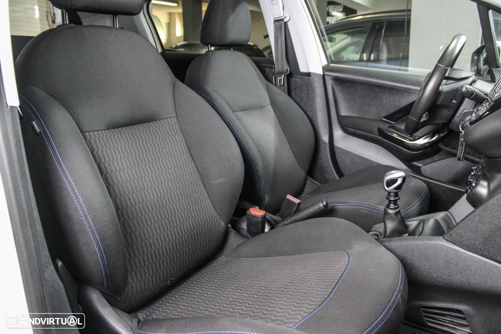 Peugeot 208 1.5 BlueHDi Signature - 18