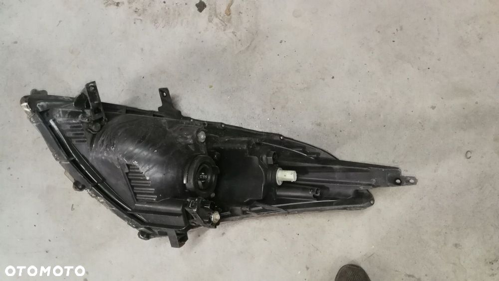 Lampa prawa przód przednia Suzuki Swift MK7 10-16 - 4