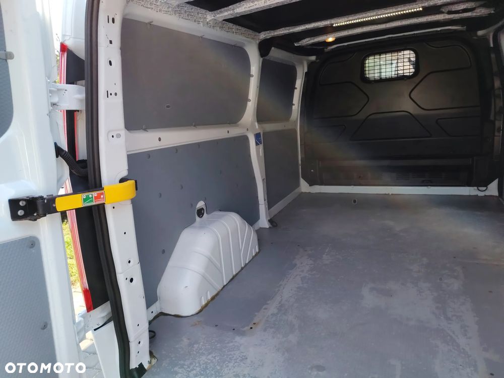 Ford TRANSIT CUSTOM 2020r 2,0 TDCI 130KM L2H1 LONG EURO 6 LEDY CENA BRUTTO VAT 23% - 27