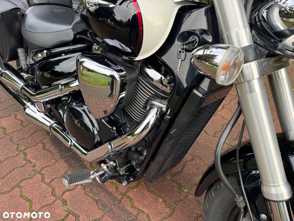 Suzuki Intruder - 9