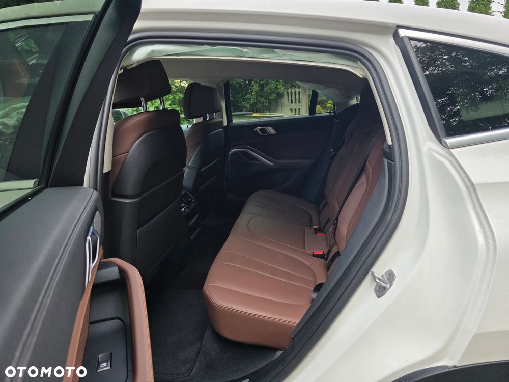 BMW X6 - 14