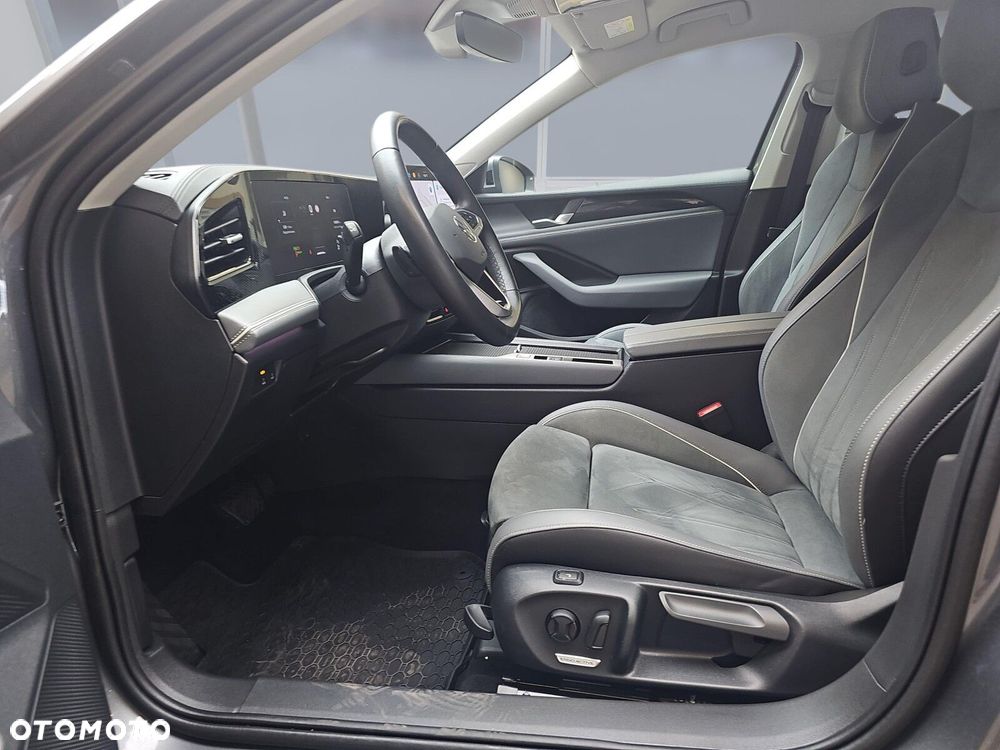 Volkswagen Passat - 9