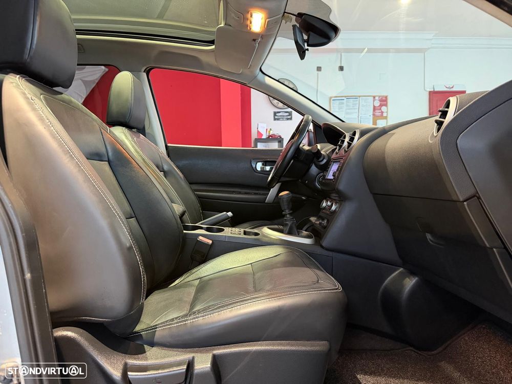 Nissan Qashqai +2 1.5 dCi Tekna Premium 18 - 9