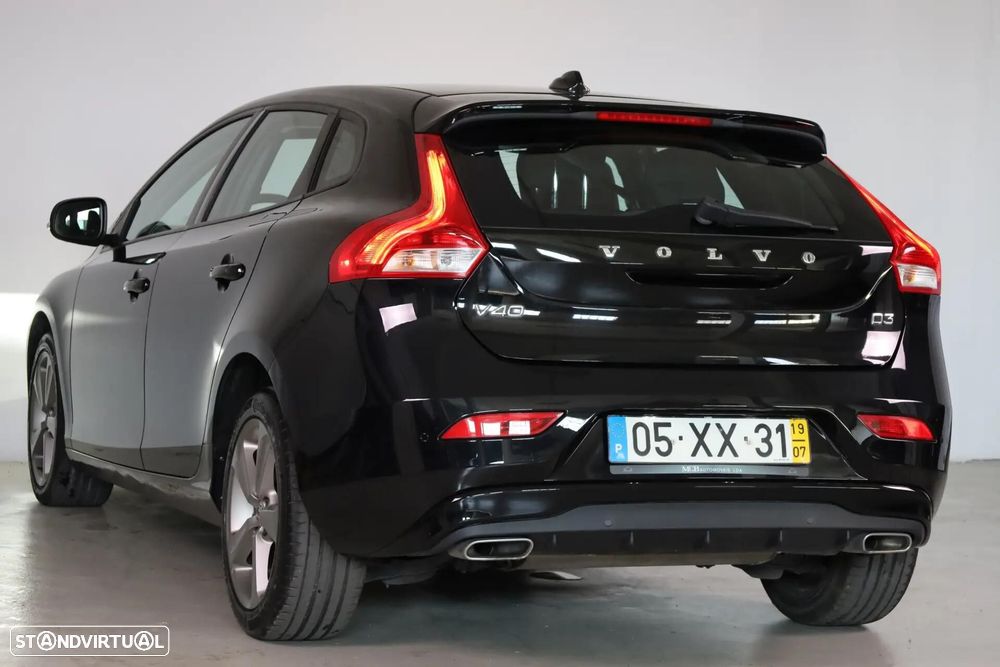 Volvo V40 2.0 D3 Momentum - 5