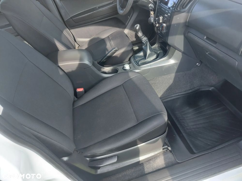 Isuzu D-Max 2.5 DC LS Prime - 12