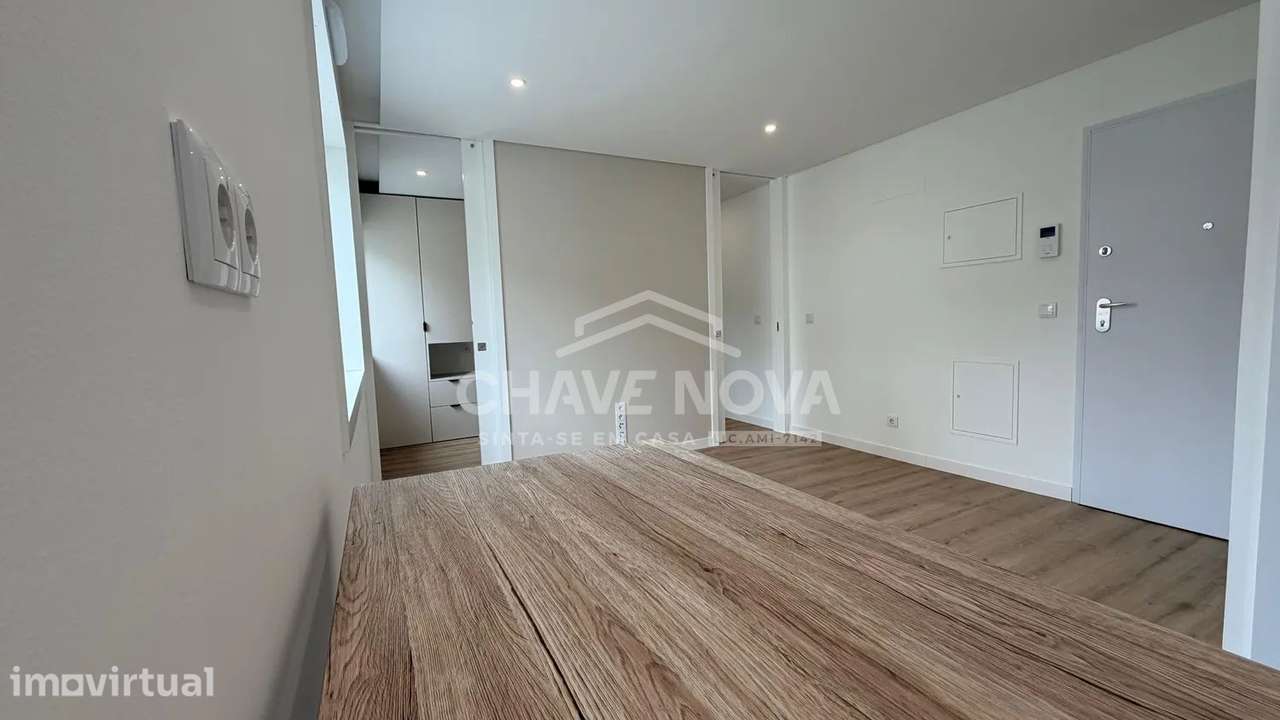 T1 Novo c/ Lugar de Garagem em São Mamede de Infesta - Grande imagem: 2/28