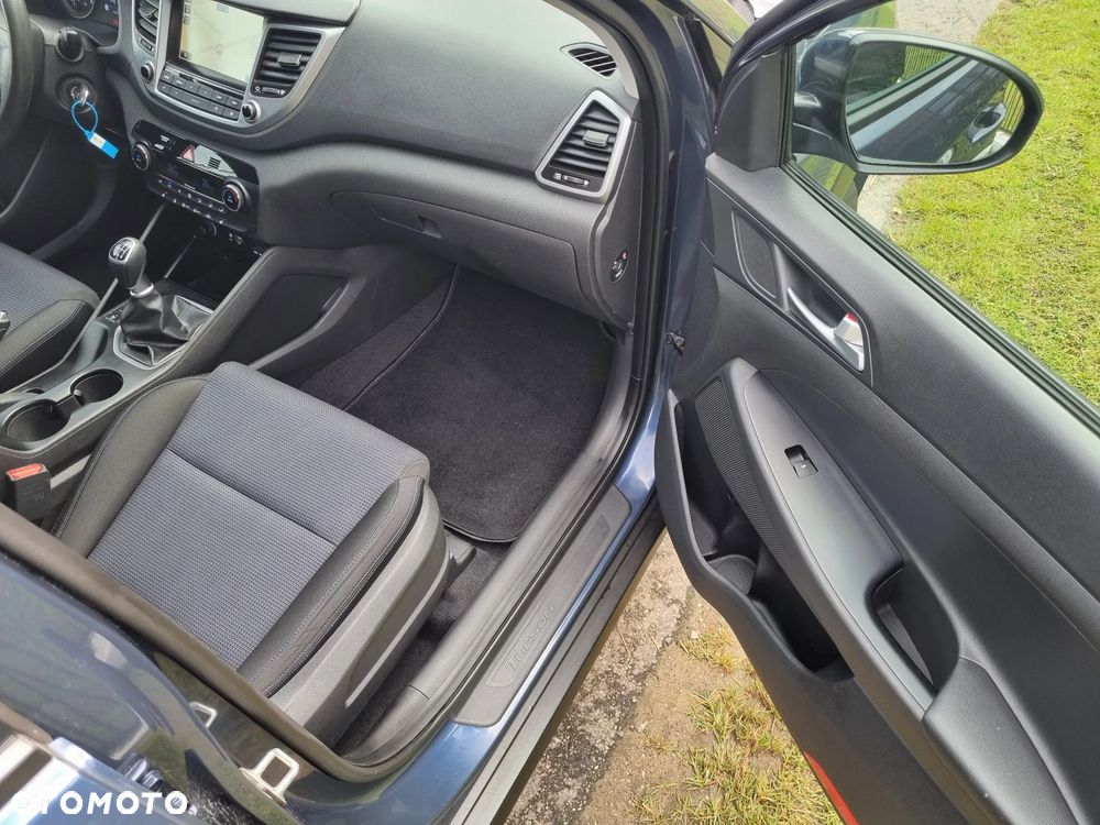 Hyundai Tucson blue 1.6 GDi 2WD Passion - 21