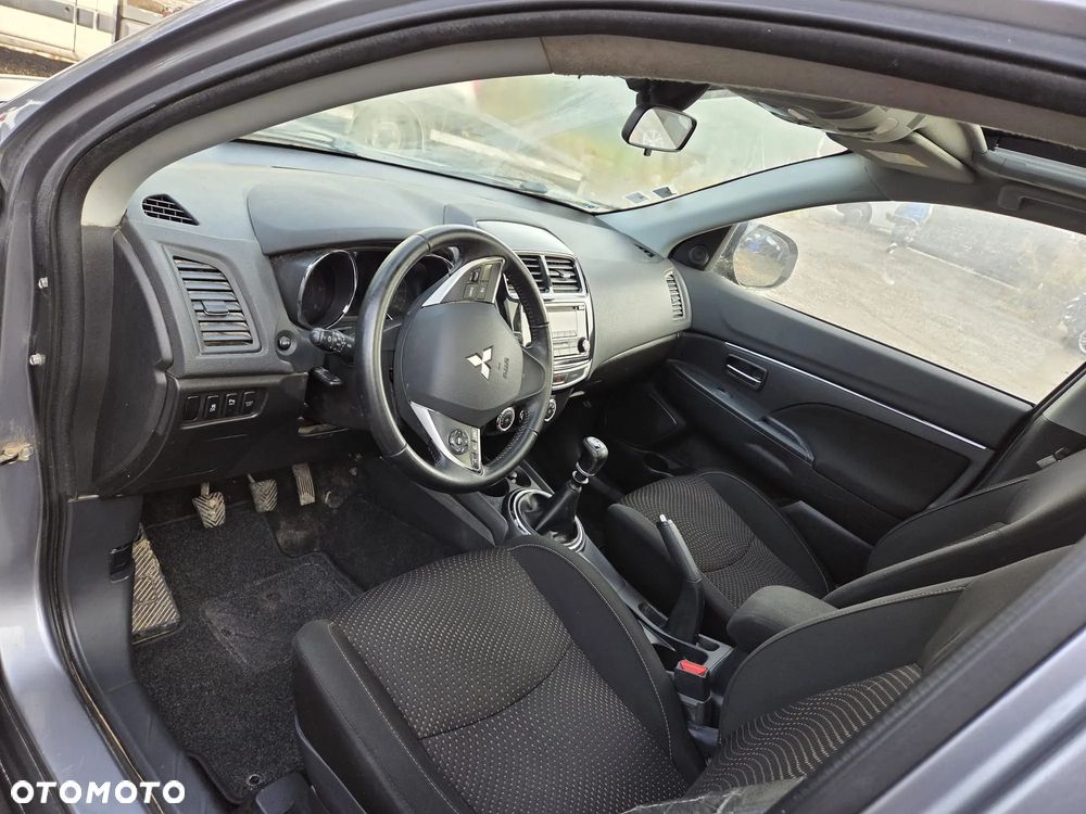 Mitsubishi ASX 1.8 DID Invite 4WD AS&G - 15