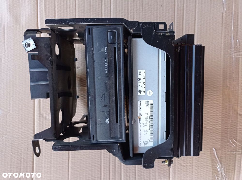 AUDI A6 C6 TUNER WZMACNIACZ NAVI ZESTAW 4F0035233 - 1