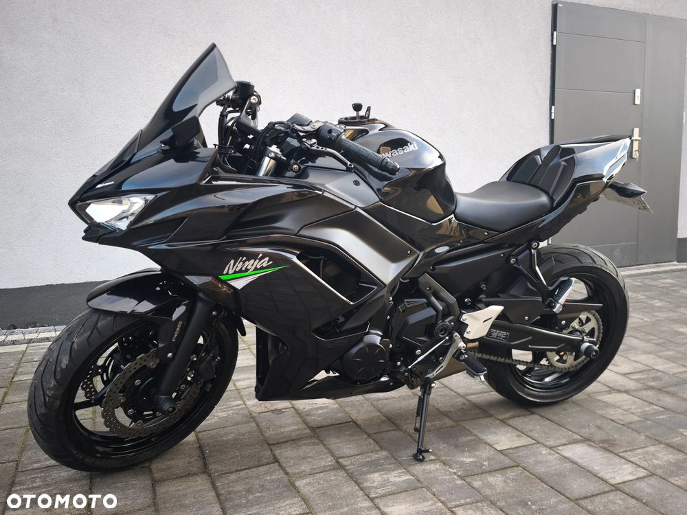 Kawasaki Ninja - 4