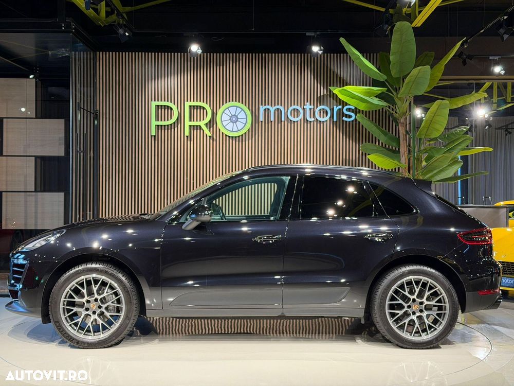 Porsche Macan Standard - 12