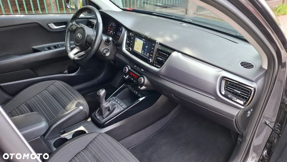 Kia Stonic 1.4 L - 8