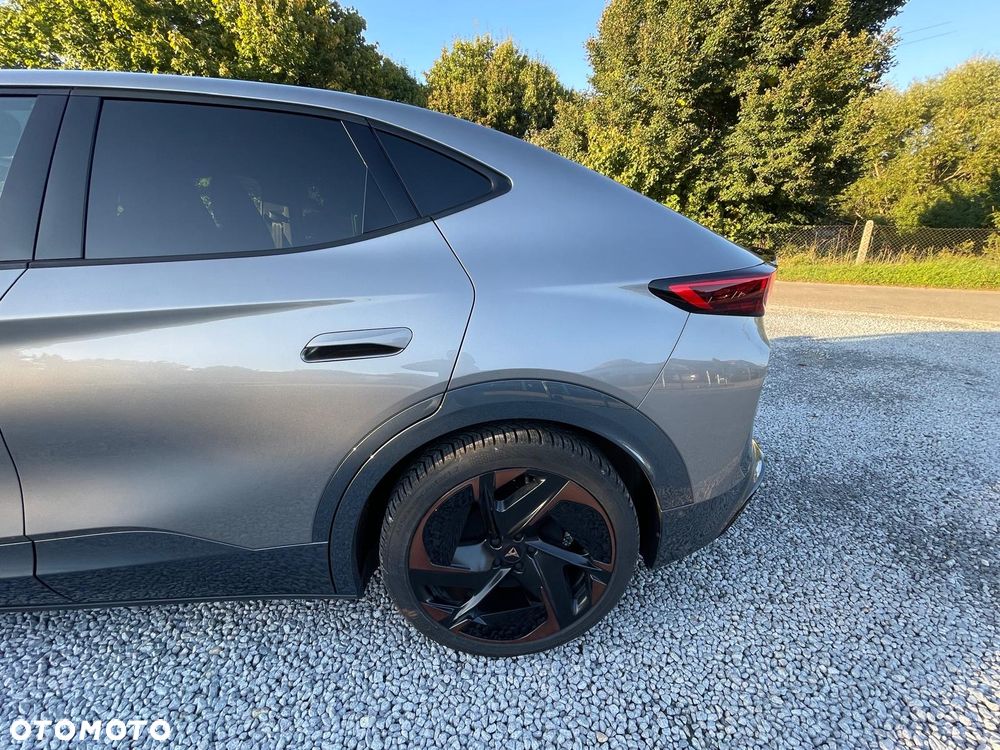 Cupra Tavascan - 12