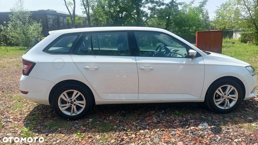 Skoda Fabia 1.0 TSI Essence - 3