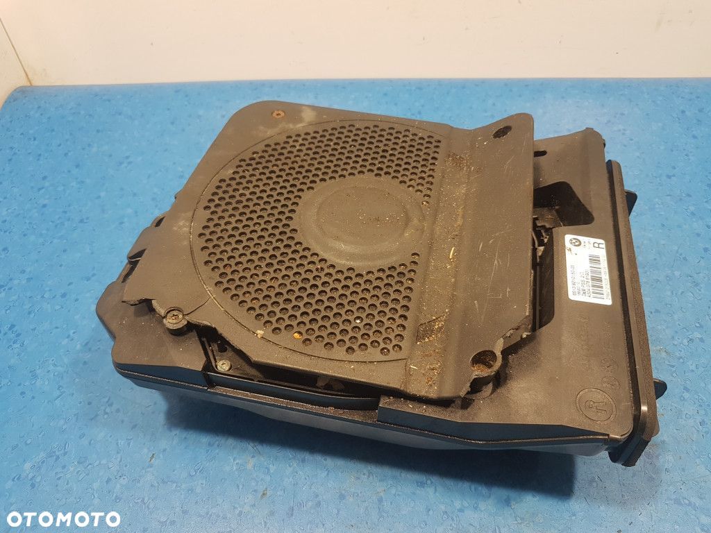BMW 3 F30 GŁOŚNIK SUBWOOFER NISKOTONOWY PRAWY 9210150 - 1