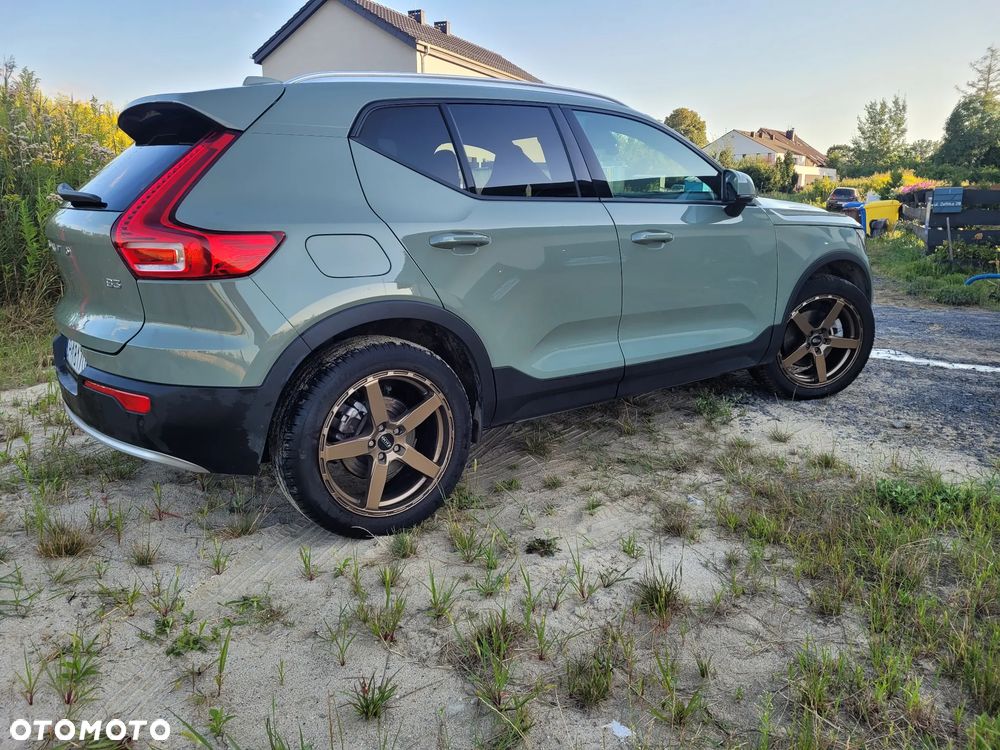 Volvo XC 40 B3 Essential - 2
