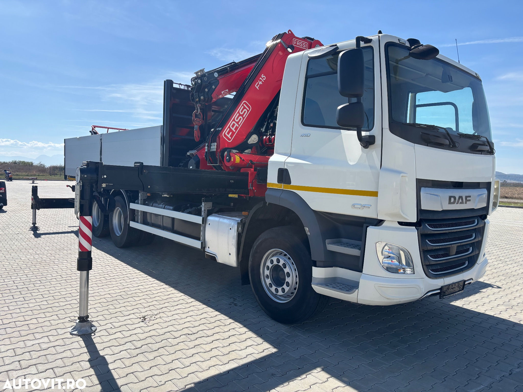 DAF CF 410, Macara Fassi F415 13,5 tone, 17000km originali, 270 ore de lucru - 24