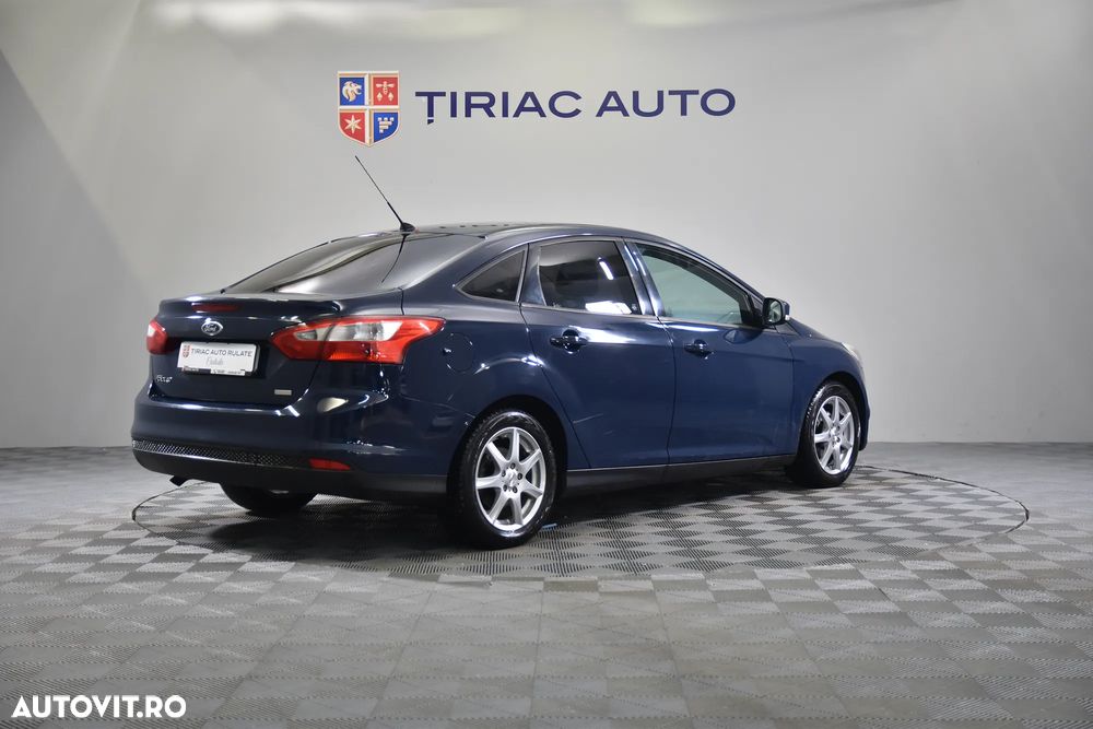 Ford Focus - 5
