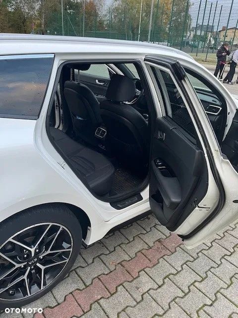 Kia Optima Kombi 18-19 - 13