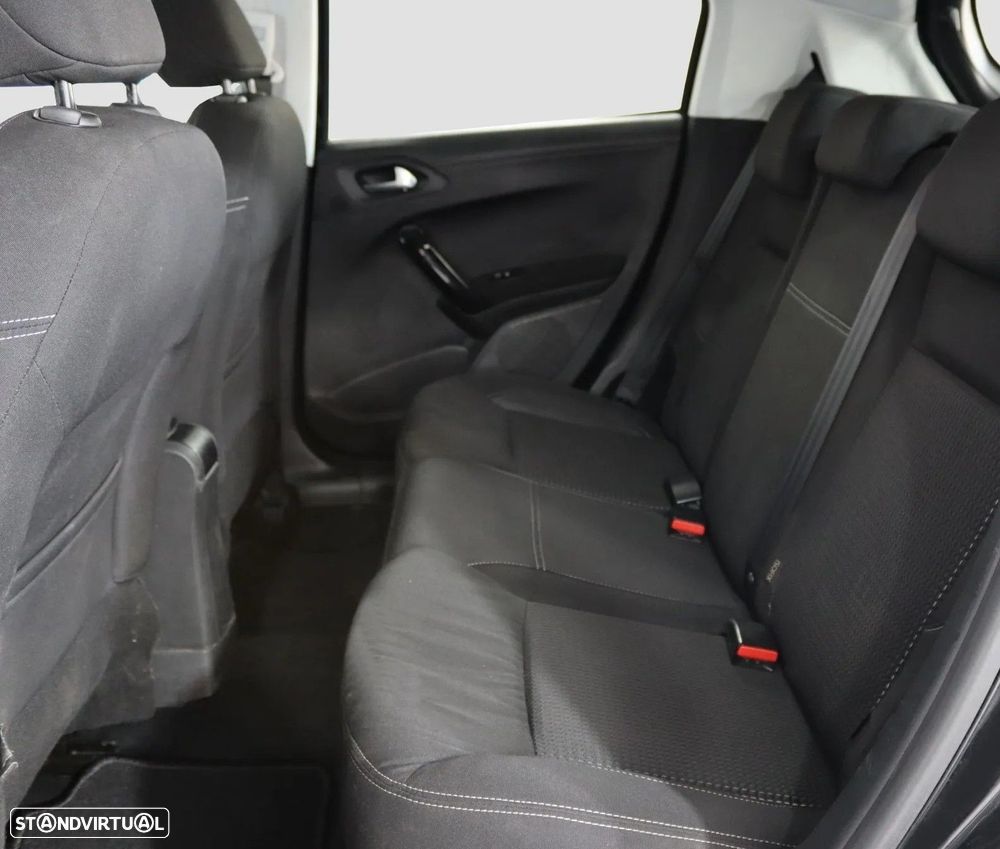 Peugeot 208 1.2 PureTech Allure - 11