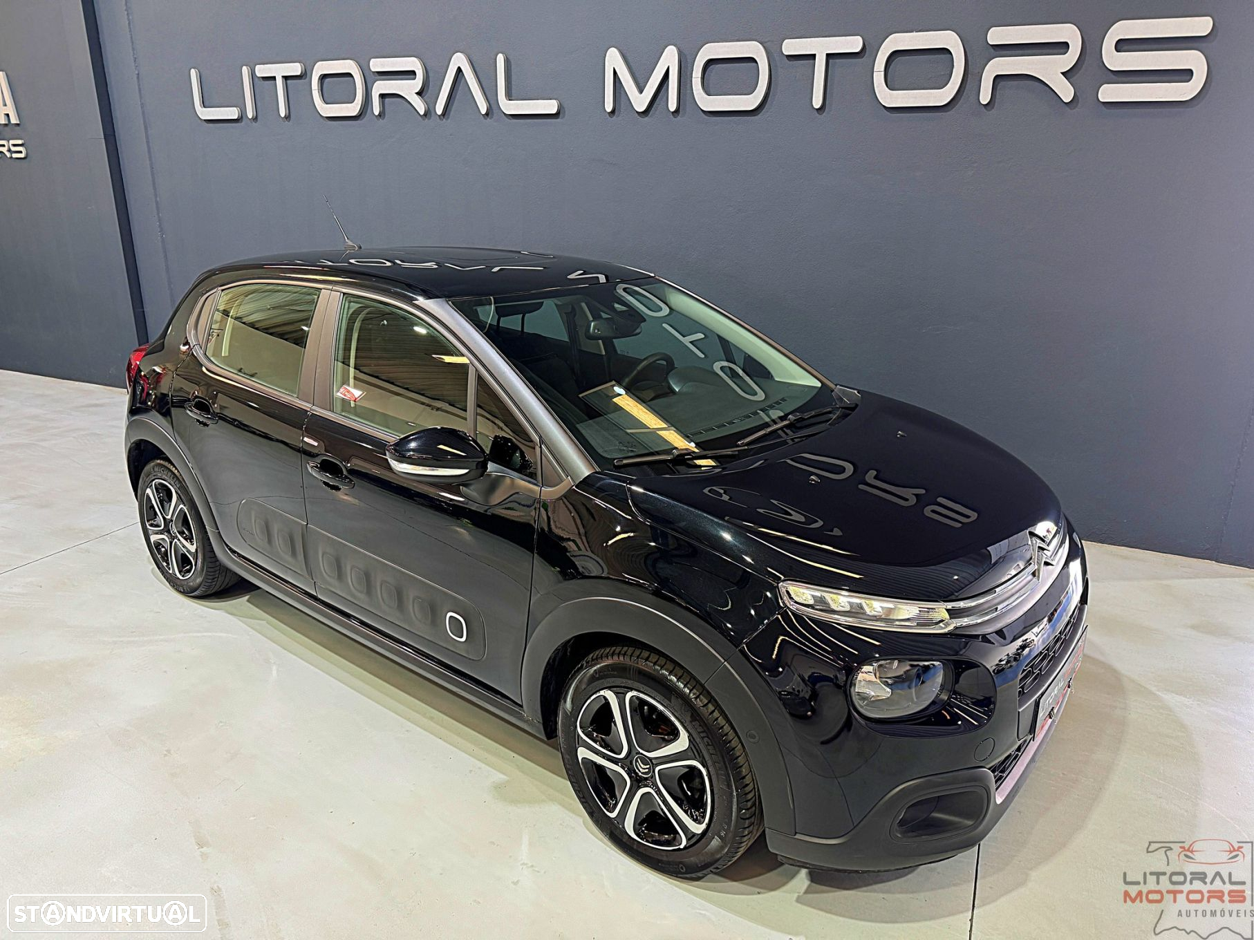 Citroën C3 1.2 PureTech Shine - 2