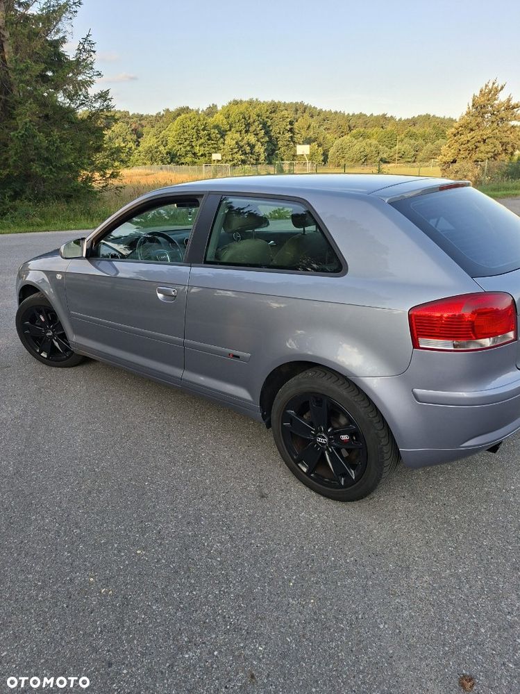 Audi A3 3-drzwiowe 1.6 Ambition - 3