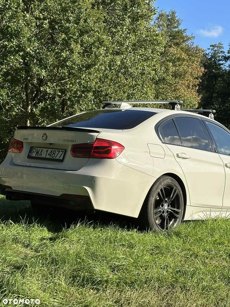 BMW Seria 3 328i Touring xDrive Sport-Aut Sport Line - 9