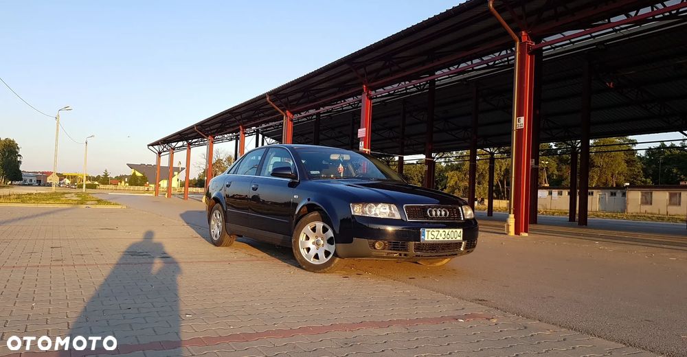 Audi A4 Limousine - 9