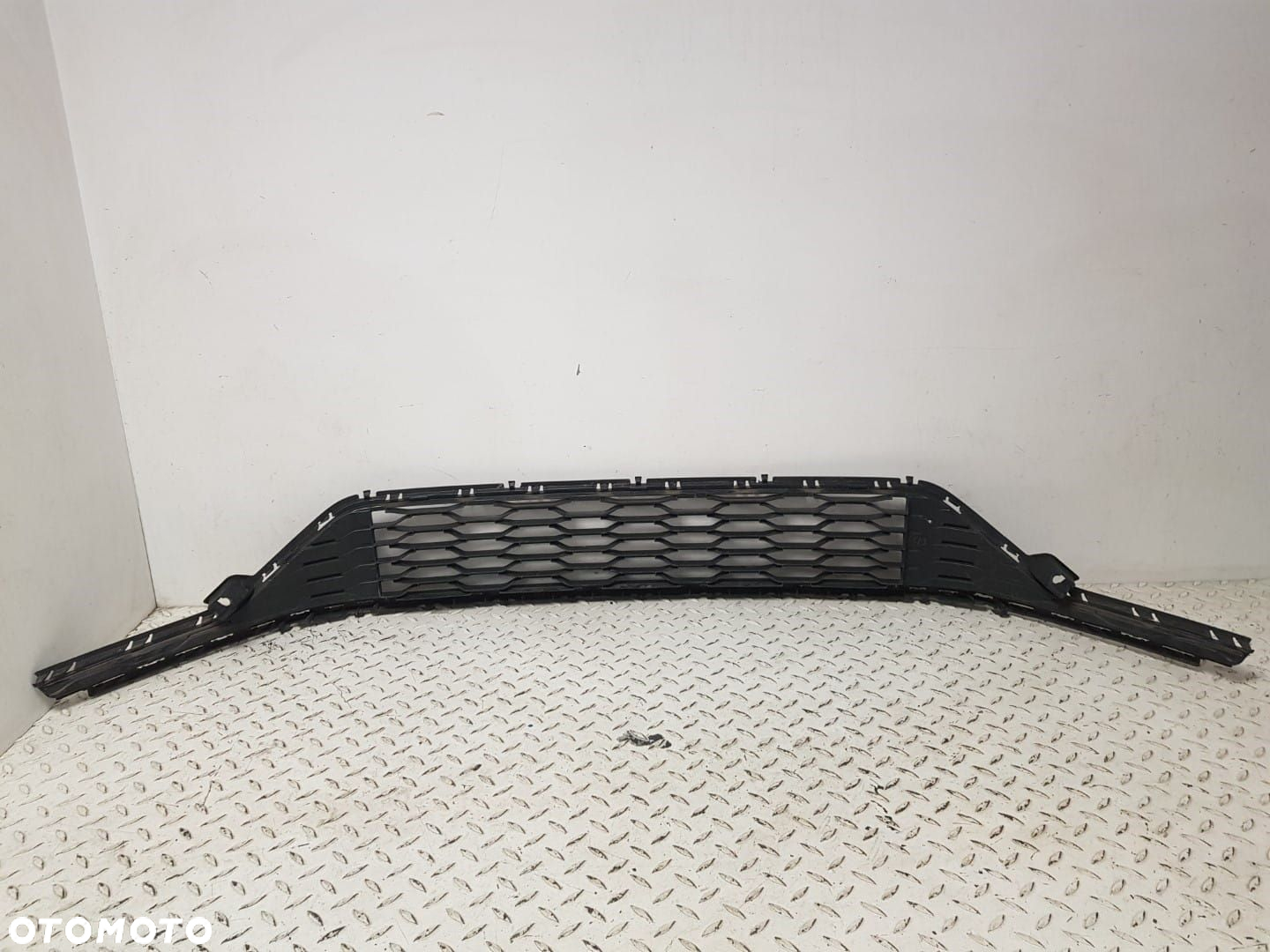 ORYGINALNA SRODKOWA KRATKA ZDERZAKA PRZEDNIEGO PRZÓD VW GOLF VII 7 R-LINE LIFT 17-20 5G0853677AC - 6