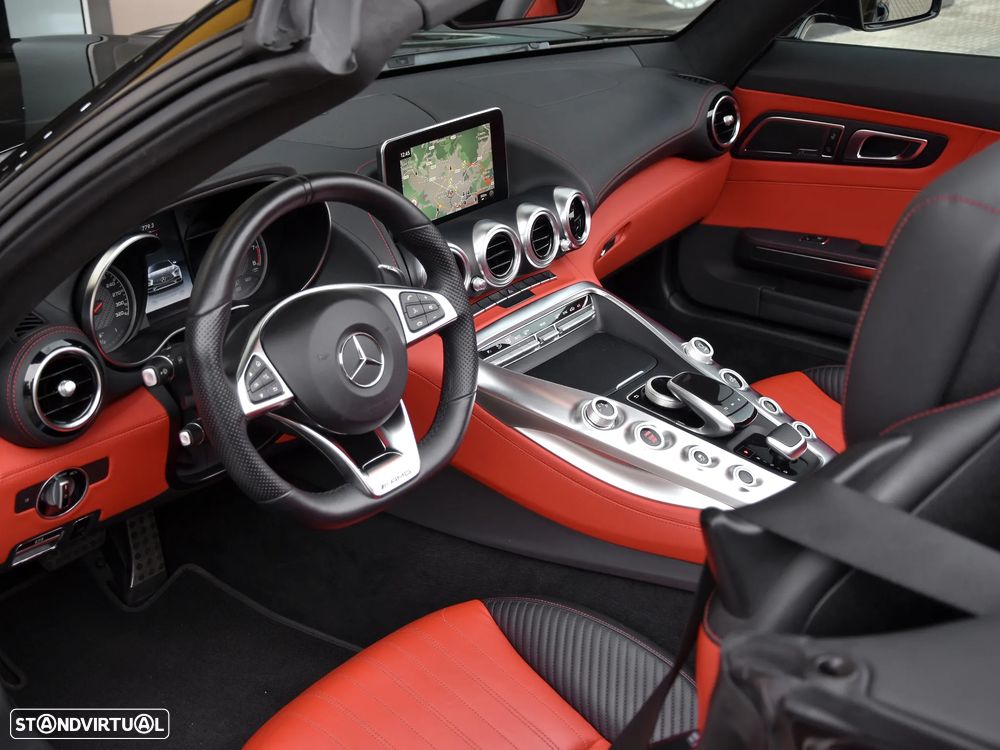 Mercedes-Benz AMG GT Roadster - 11
