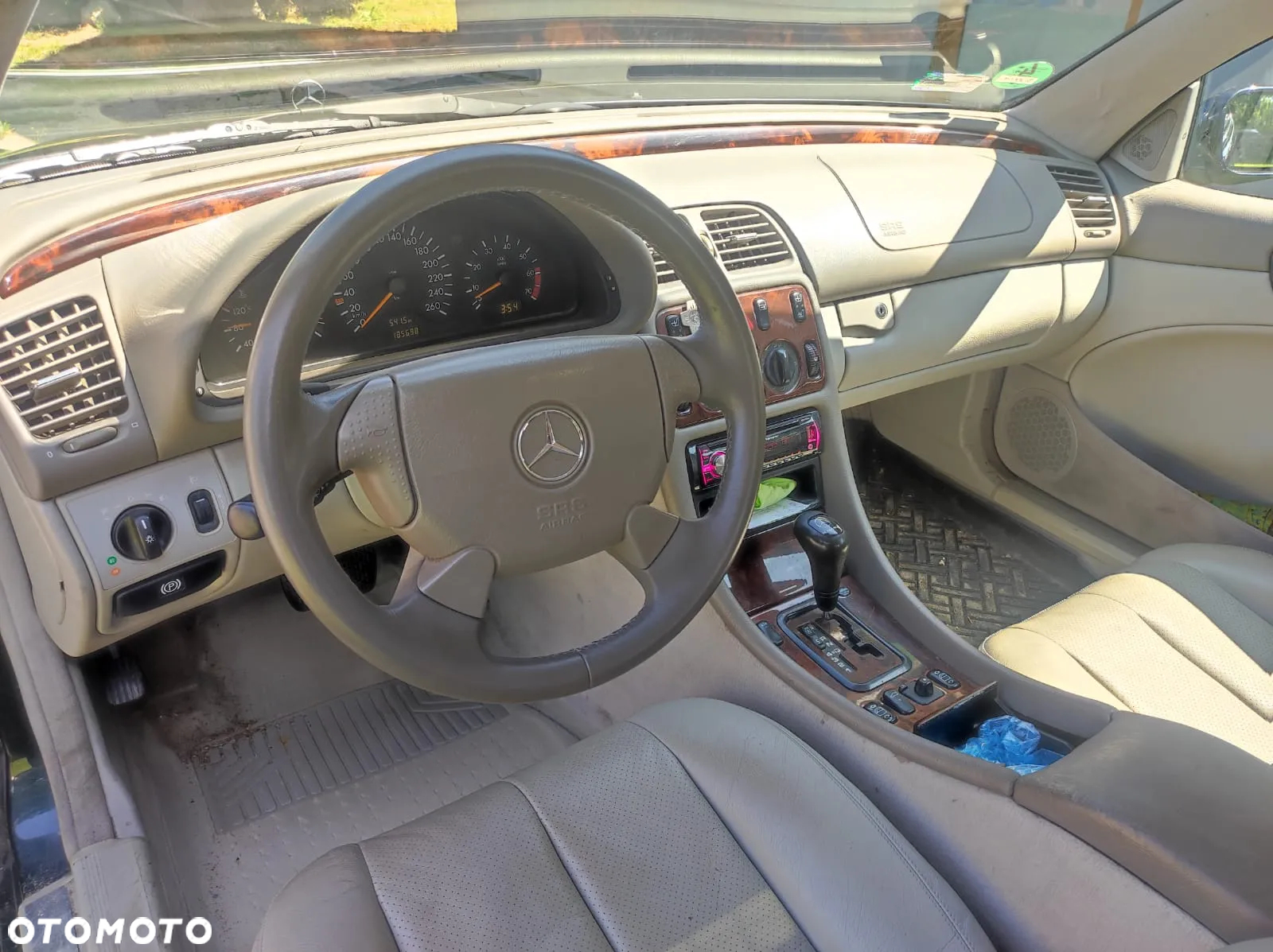Mercedes-Benz CLK - 6