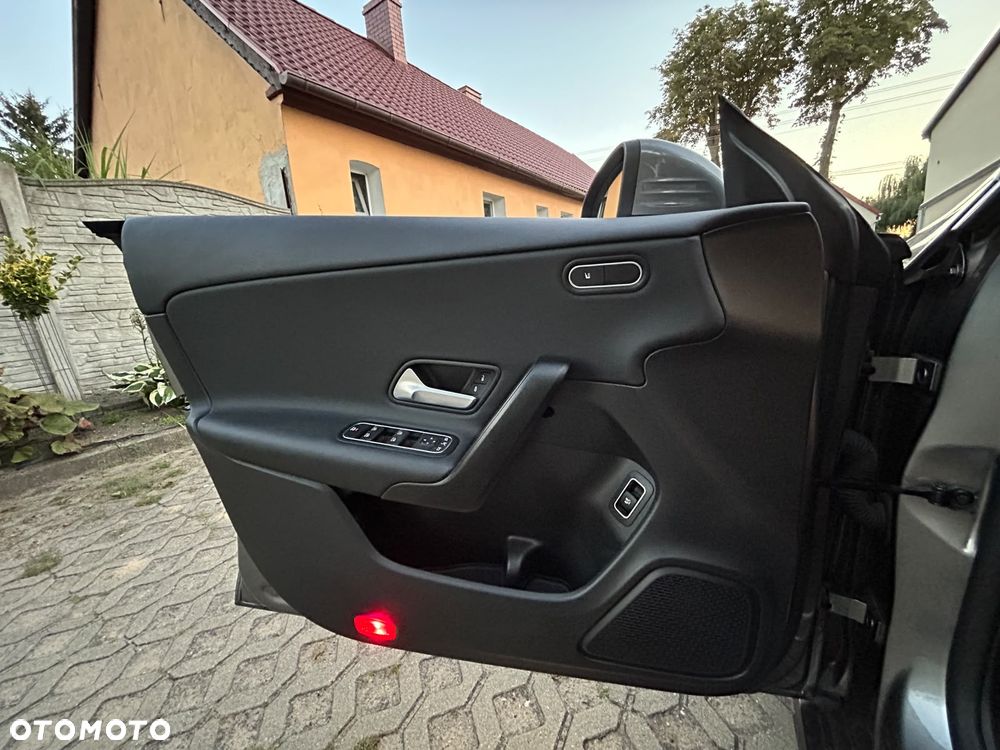 Mercedes-Benz CLA 180 7G-DCT Edition 2021 - 30