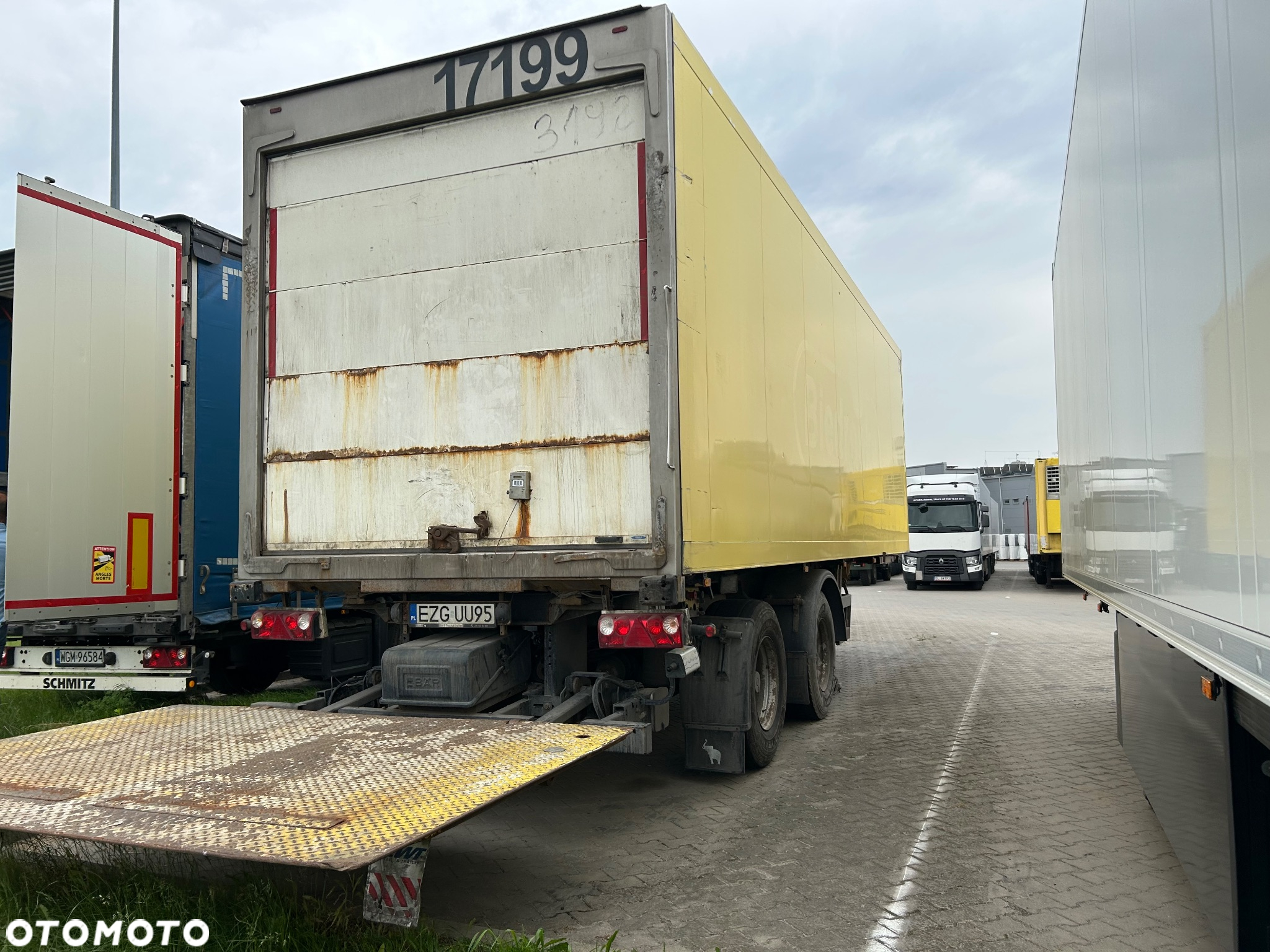 Schmitz Cargobull - - 8