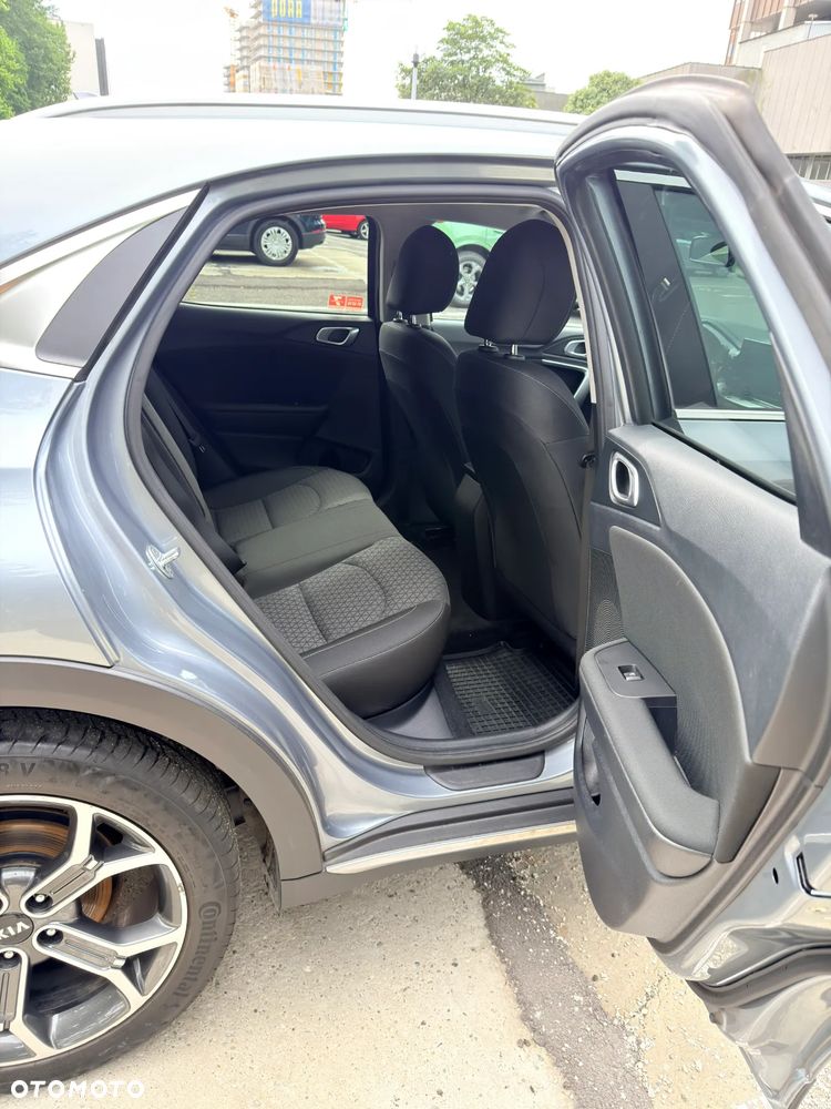 Kia XCeed 1.5 T-GDI M - 12