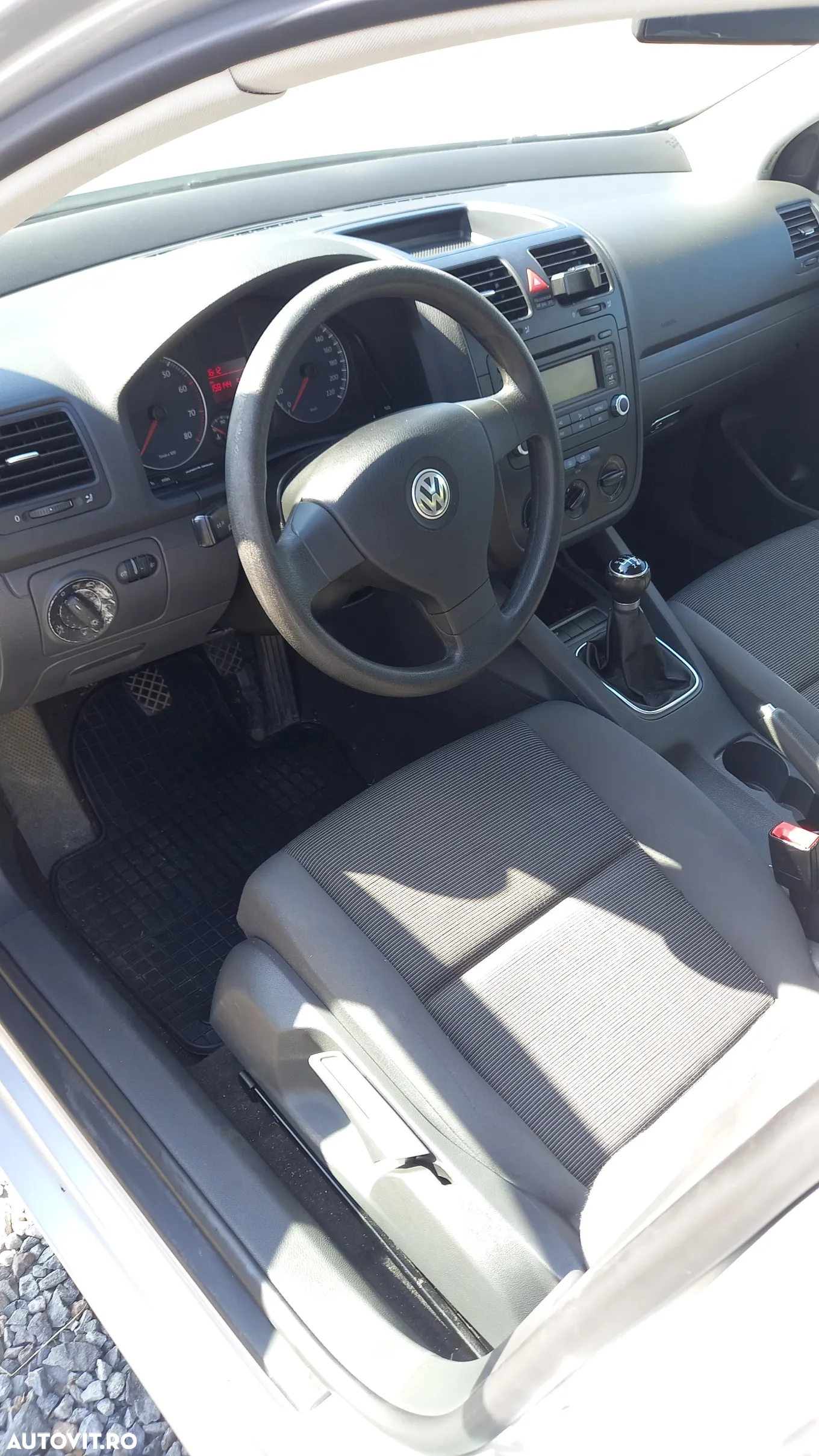 Volkswagen Golf - 11