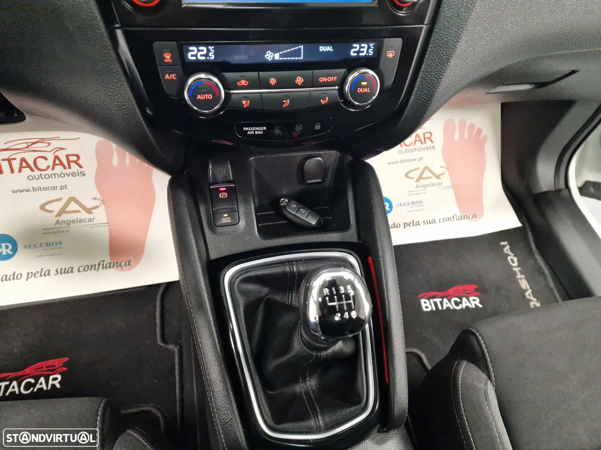 Nissan Qashqai 1.5 dCi N-Connecta 18 - 43