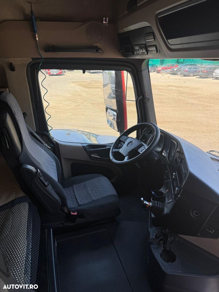 Mercedes-Benz Actros - 10