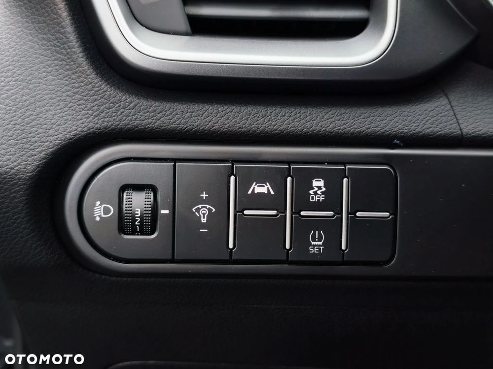 Kia XCeed 1.6 T-GDI M DCT - 14