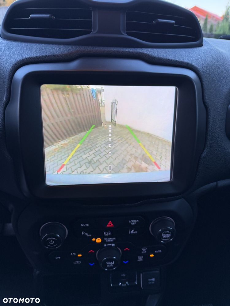 Jeep Renegade 1.5 GSE T4 48V e-Hybrid Upland - 21