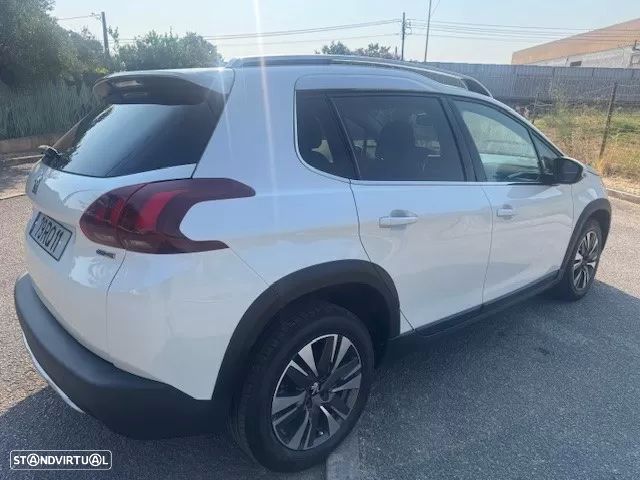 Peugeot 2008 1.2 PureTech Allure - 7