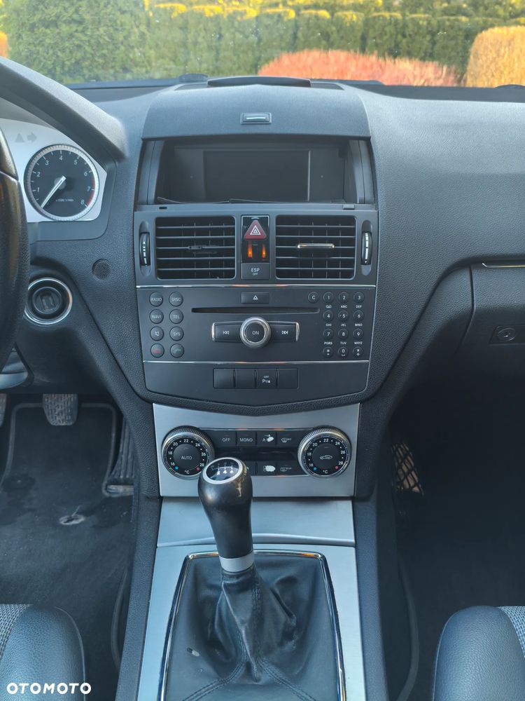 Mercedes-Benz Klasa C 180 Kompressor - 11