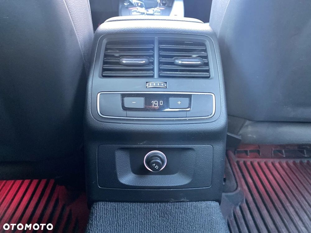 Audi A4 Limousine - 25