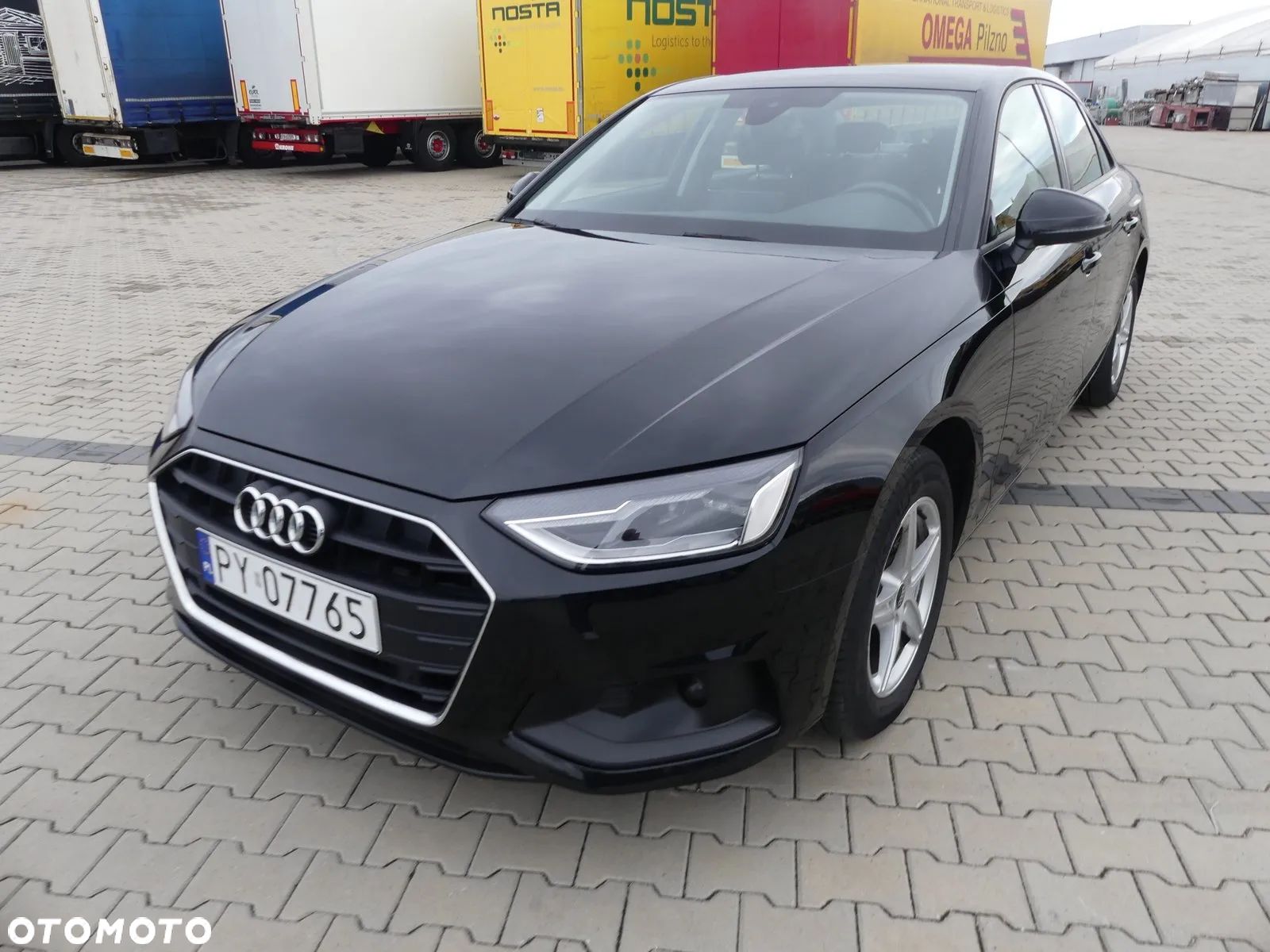 Audi A4 - 1