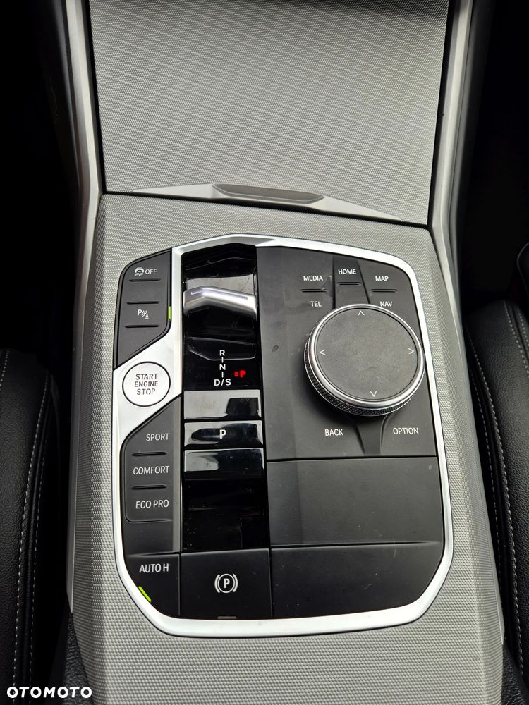 BMW Seria 3 318d MHEV M Sport - 18