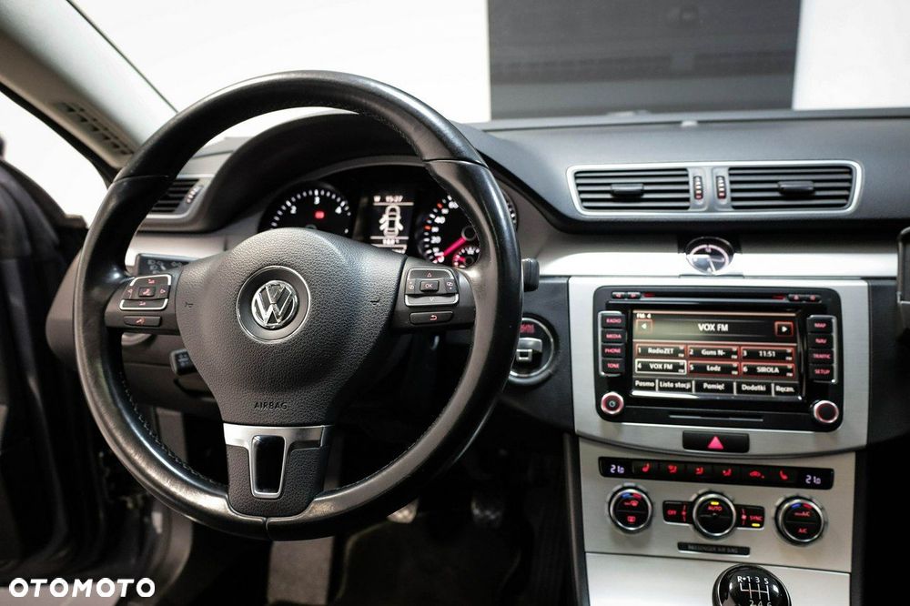 Volkswagen Passat CC - 20