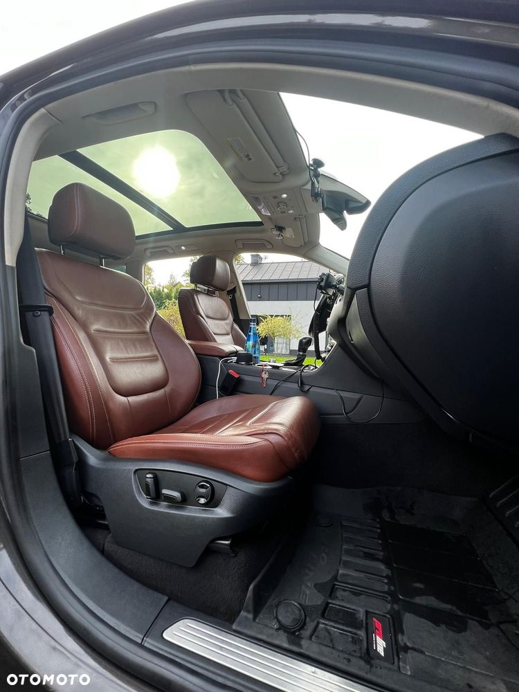 Volkswagen Touareg 3.0 V6 TDI BMT R-Style - 16